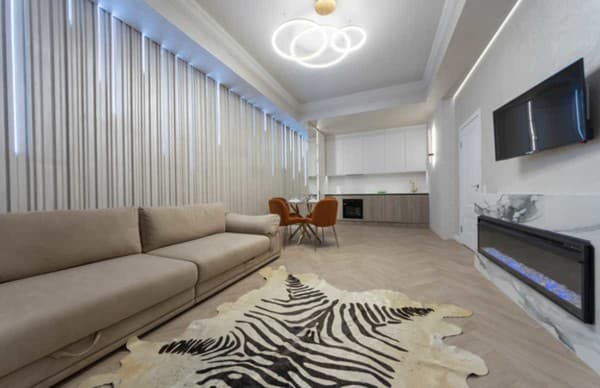 на ул. Крещатик 25 15